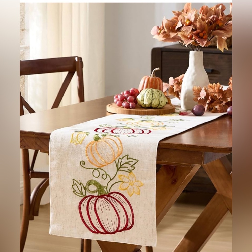 Artisan Harvest Table Runner,embroidered pumpkins/flowers, 90% poly,10% linen